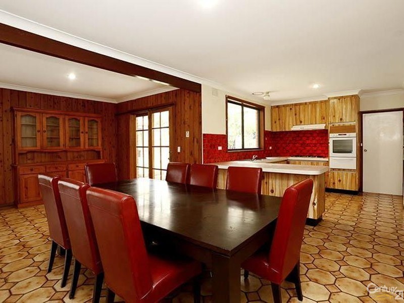 12 Ponto Court, Endeavour Hills VIC 3802