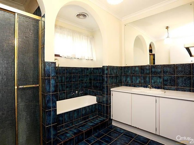 12 Ponto Court, Endeavour Hills VIC 3802