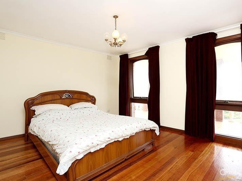 12 Ponto Court, Endeavour Hills VIC 3802