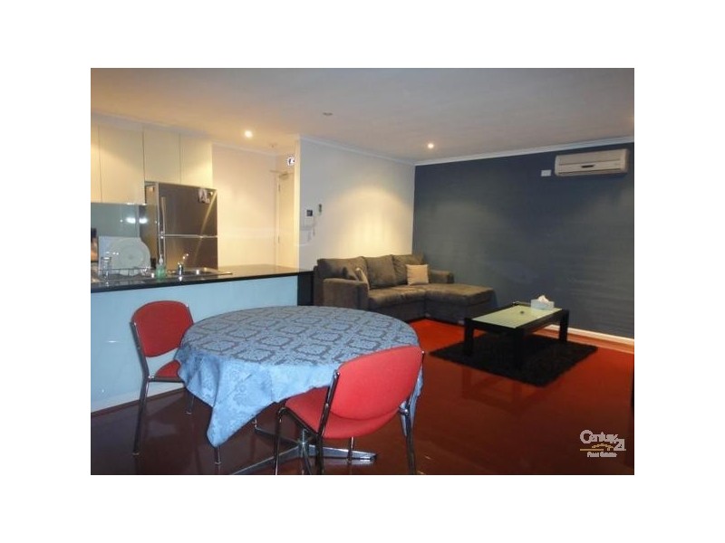 2/8 St James Avenue, Springvale VIC 3171