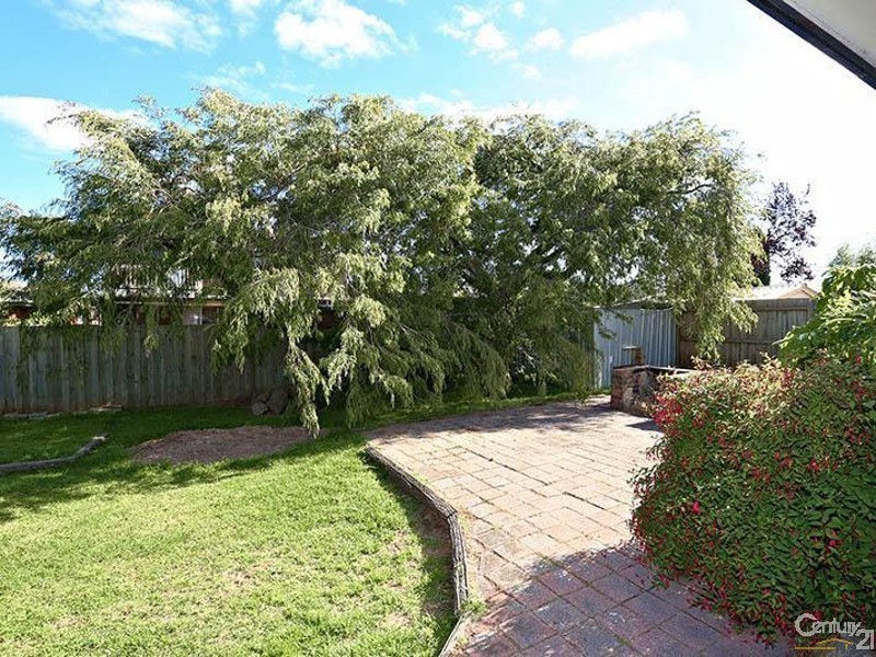 98 First Ave, Dandenong North VIC 3175