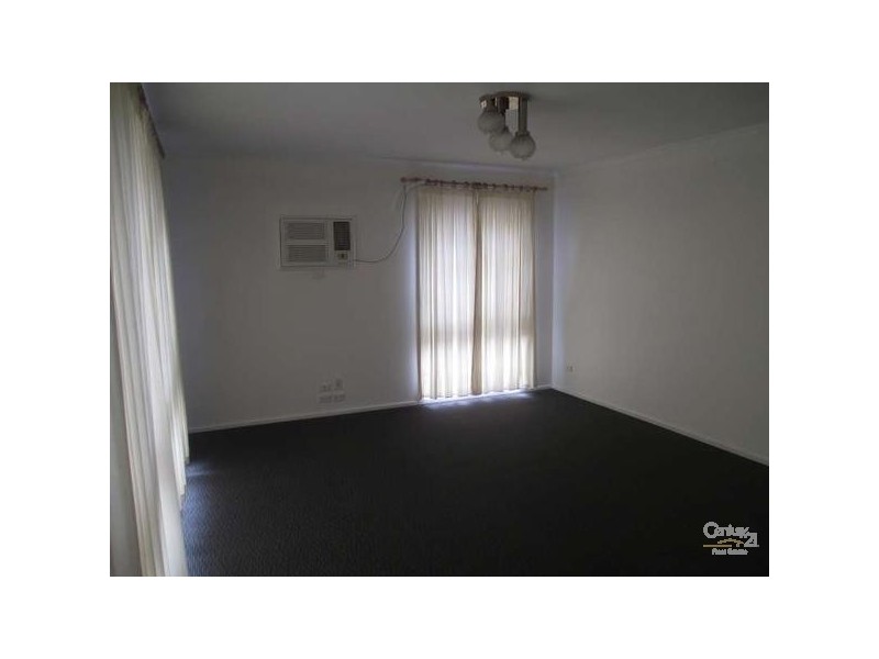 27 Brady Road, Dandenong North VIC 3175