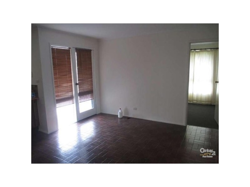 27 Brady Road, Dandenong North VIC 3175