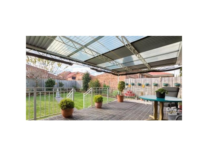 37 Whitehaven Crescent, Noble Park North VIC 3174