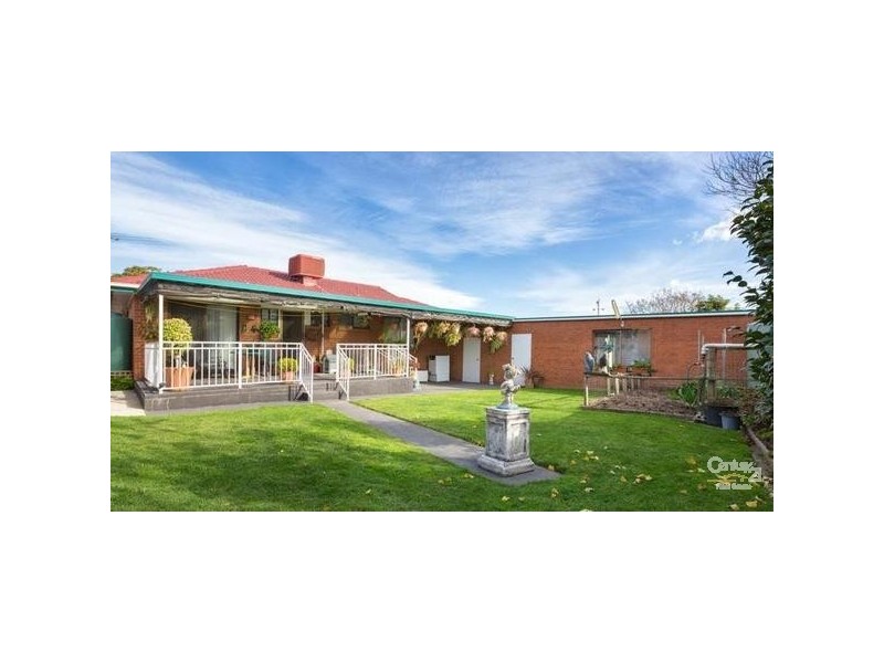 37 Whitehaven Crescent, Noble Park North VIC 3174