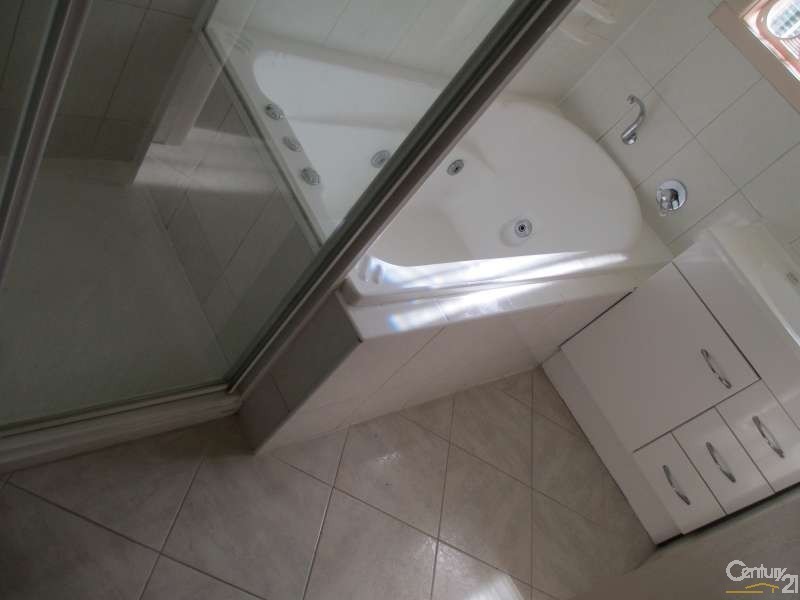 96 Regent Avenue, Springvale VIC 3171