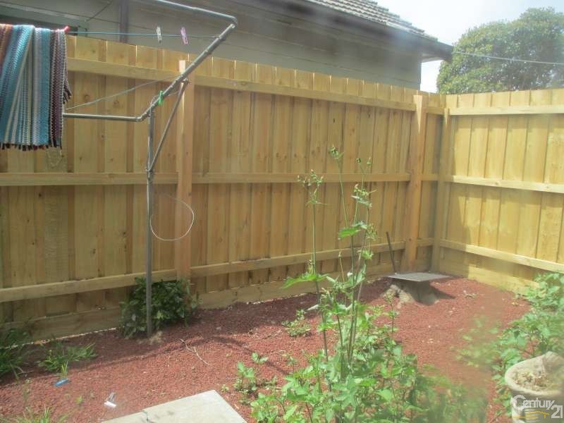 1/23 Potter Street, Dandenong VIC 3175