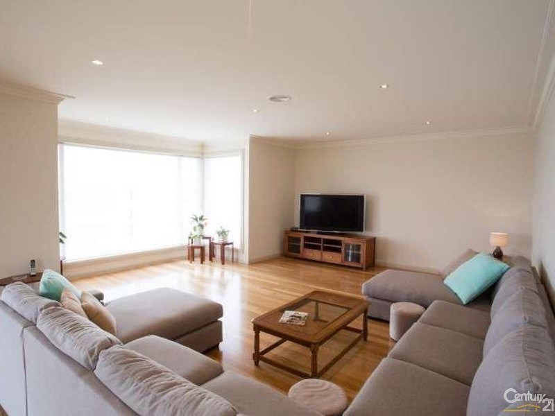 65 Fullarton Drive, Paynesville VIC 3880