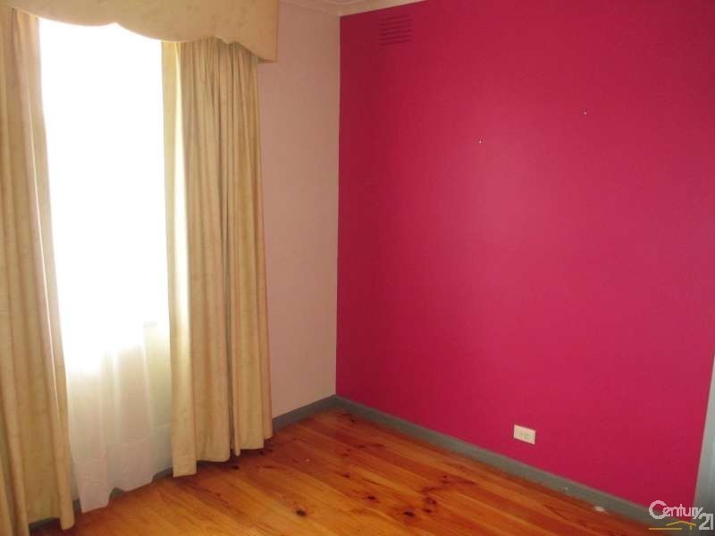 30 Aberdeen Drive, Dandenong North VIC 3175