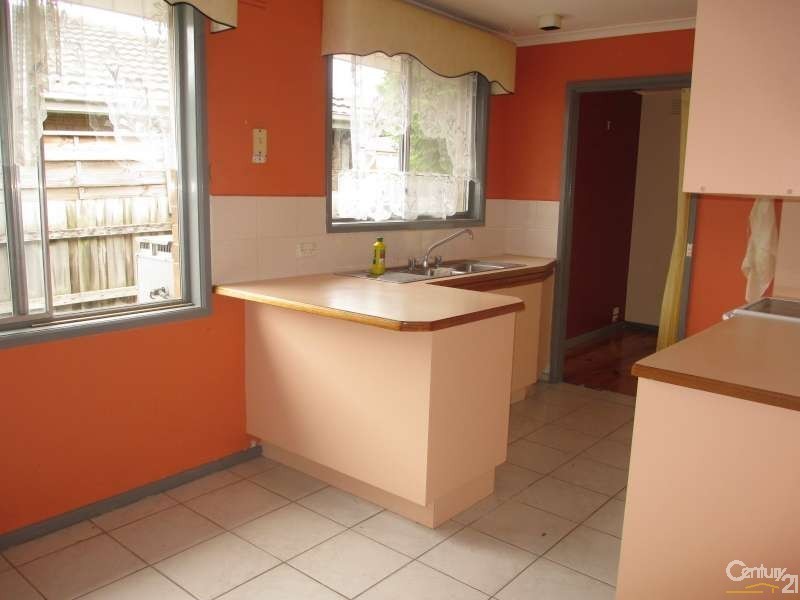 30 Aberdeen Drive, Dandenong North VIC 3175