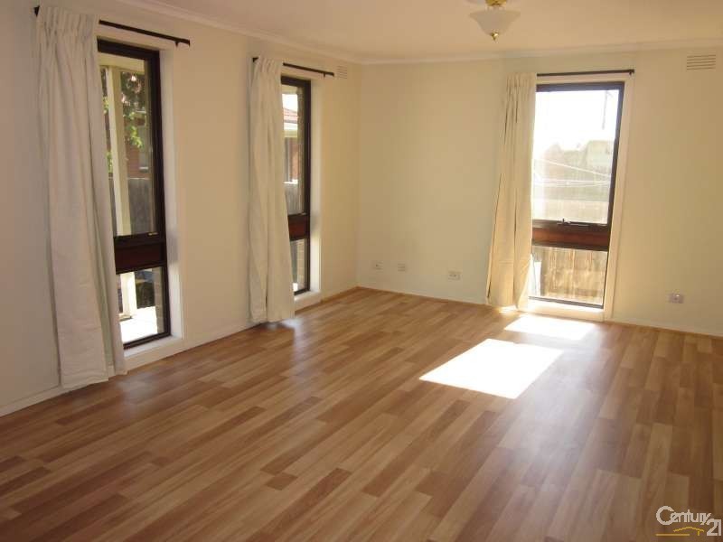 2/41 St James Avenue, Springvale VIC 3171