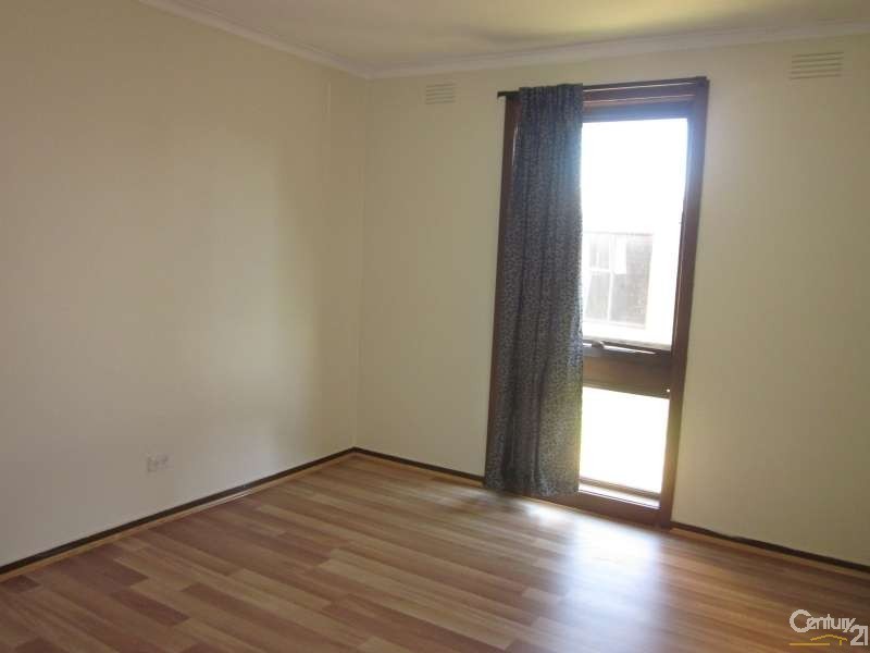 2/41 St James Avenue, Springvale VIC 3171