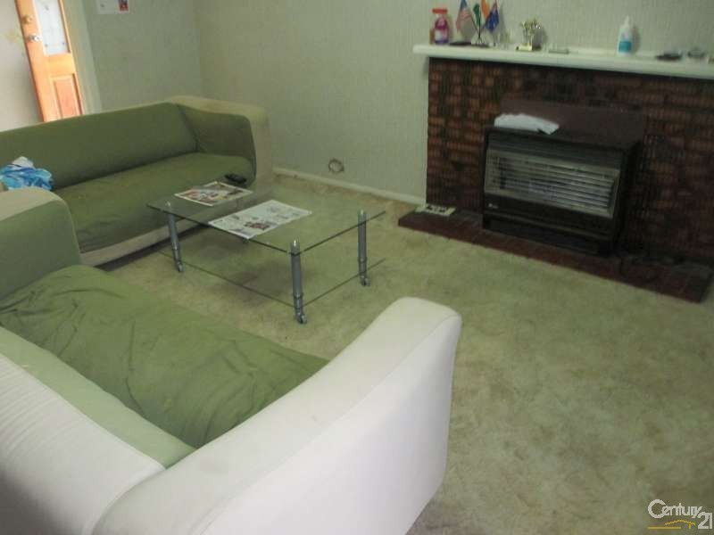 8 Keets Court, Springvale VIC 3171