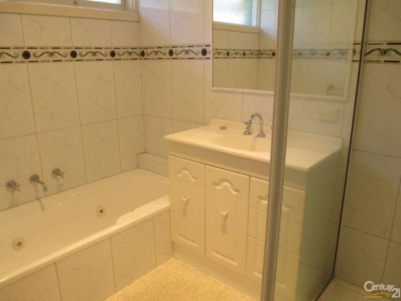 32 Ashmore Road, Forest Hill VIC 3131