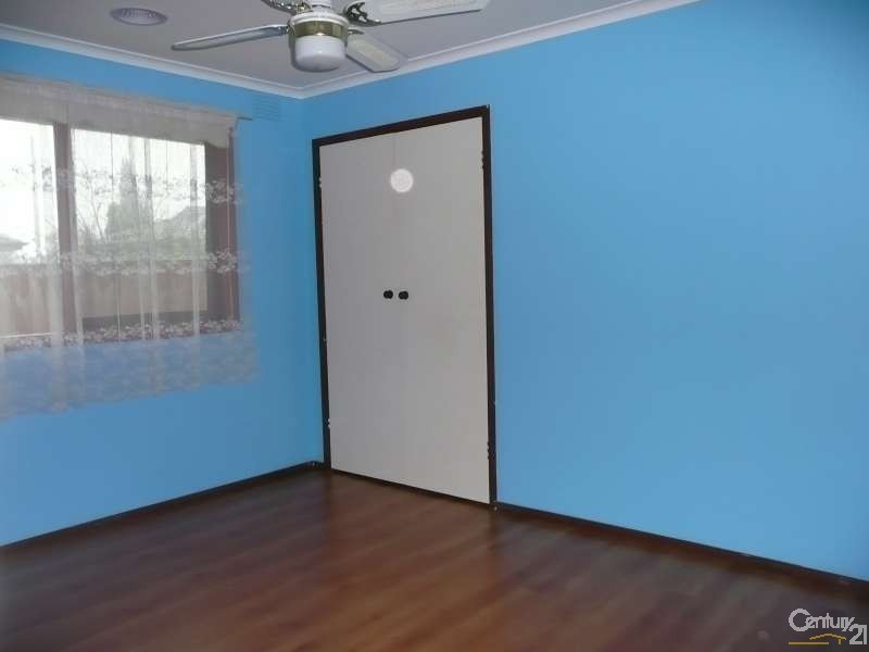 4 Gilbert Court, Keysborough VIC 3173