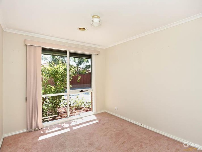4/12-18 Harold Road, Springvale South VIC 3172
