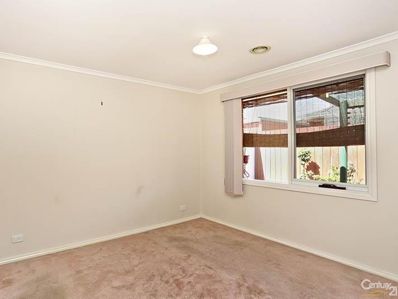 4/12-18 Harold Road, Springvale South VIC 3172