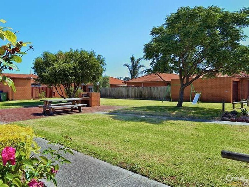 4/12-18 Harold Road, Springvale South VIC 3172