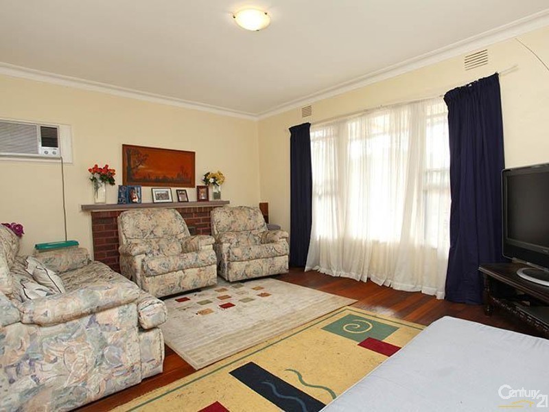 6 Belmont Ave, Dandenong North VIC 3175