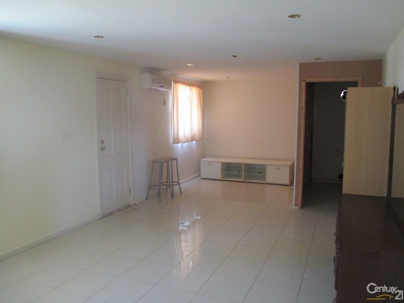 17 Young Street, Springvale VIC 3171