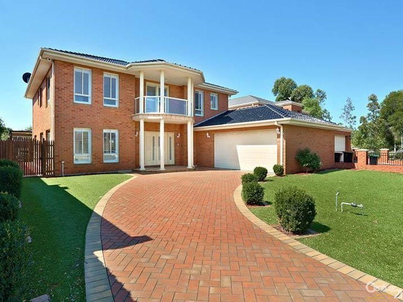 5 Wattlebird Court, Dingley Village VIC 3172