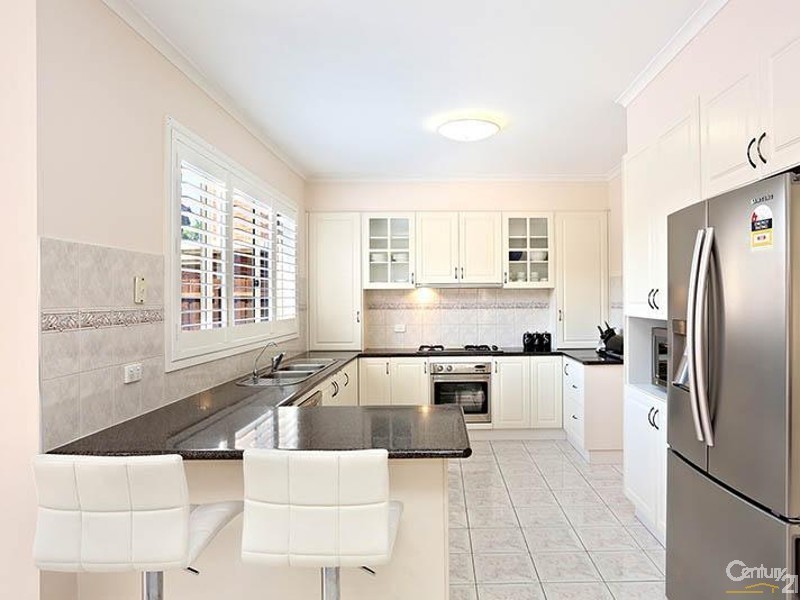 5 Wattlebird Court, Dingley Village VIC 3172