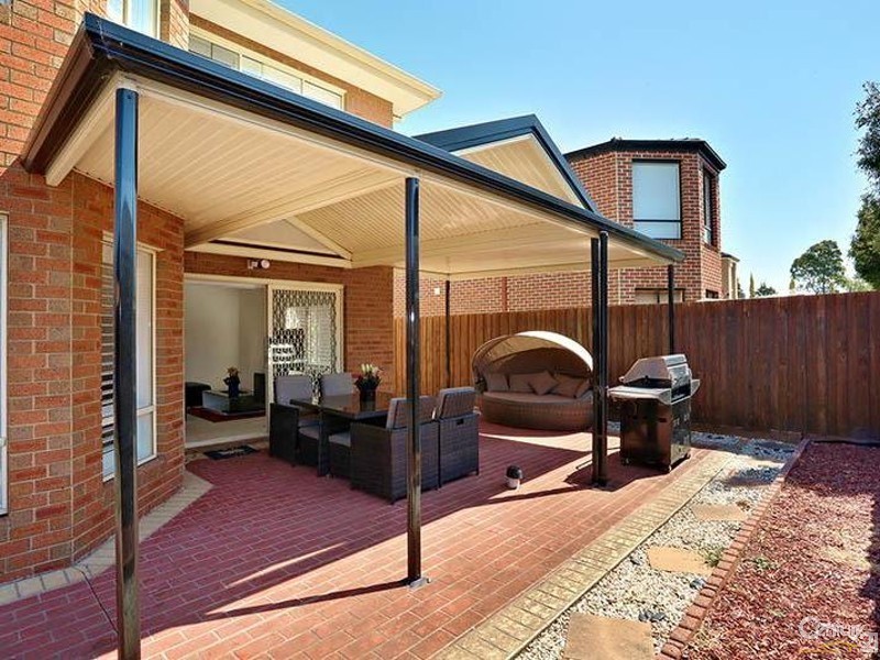 5 Wattlebird Court, Dingley Village VIC 3172