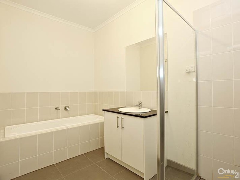 2/5 Cardore Court, Noble Park VIC 3174