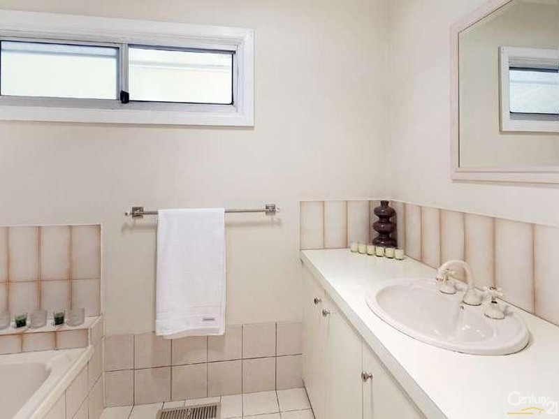 8 Jennings Street, Noble Park VIC 3174