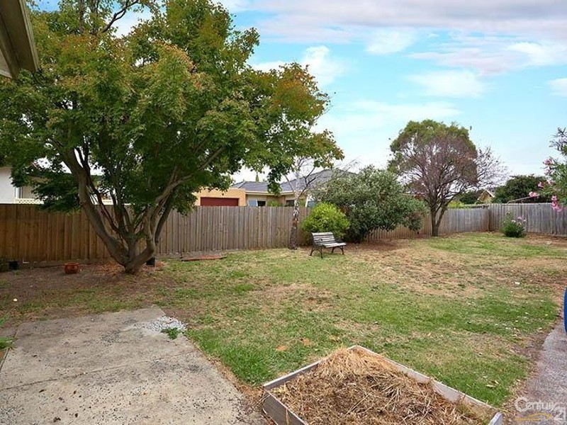 6 Bowman Street, Noble Park VIC 3174