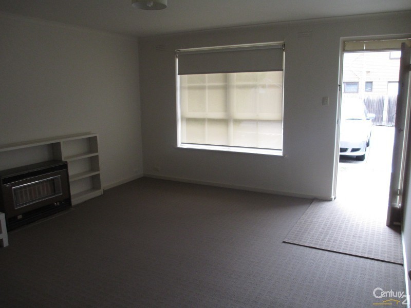 4/12 Stud Road, Dandenong VIC 3175