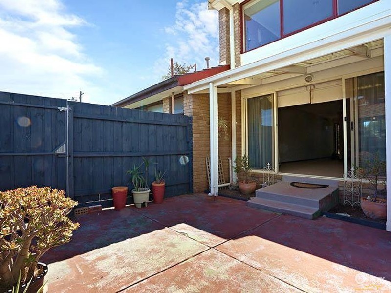 2/262 Corrigan Road, Noble Park VIC 3174