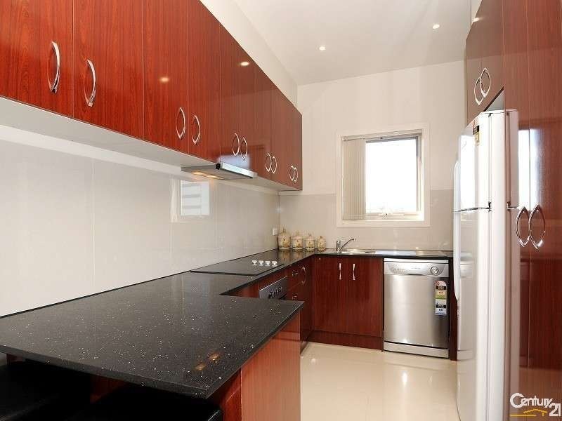 28/2-4 Hutton Street, Dandenong VIC 3175