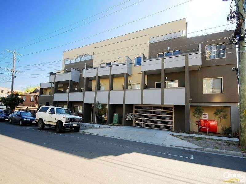28/2-4 Hutton Street, Dandenong VIC 3175