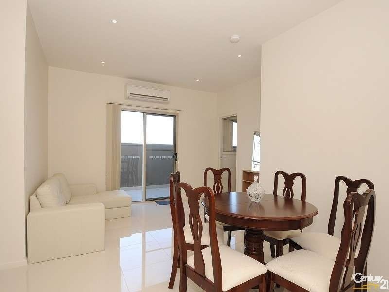 28/2-4 Hutton Street, Dandenong VIC 3175