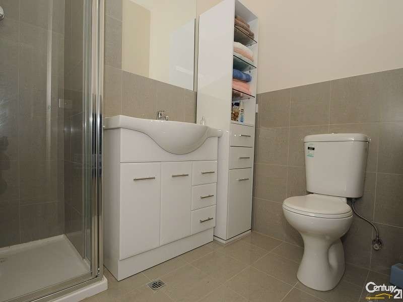 28/2-4 Hutton Street, Dandenong VIC 3175