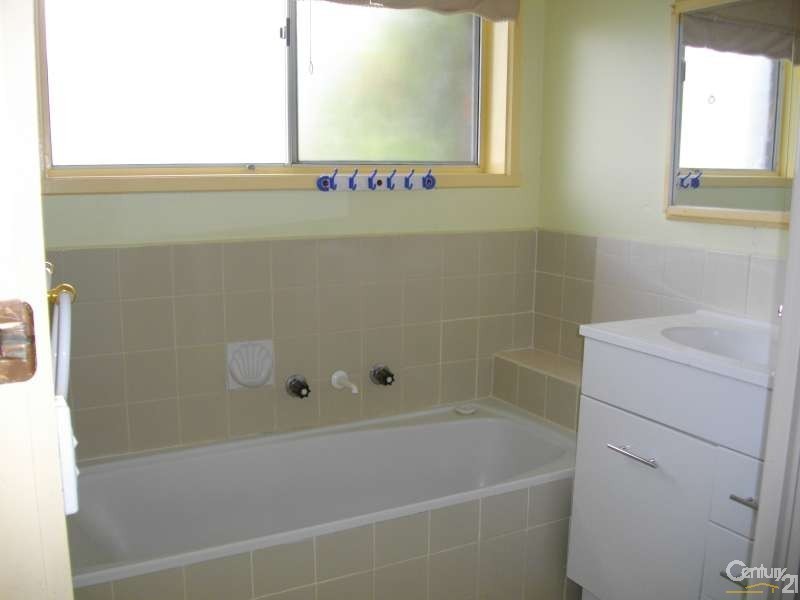 3 Dotterel Close, Doveton VIC 3177