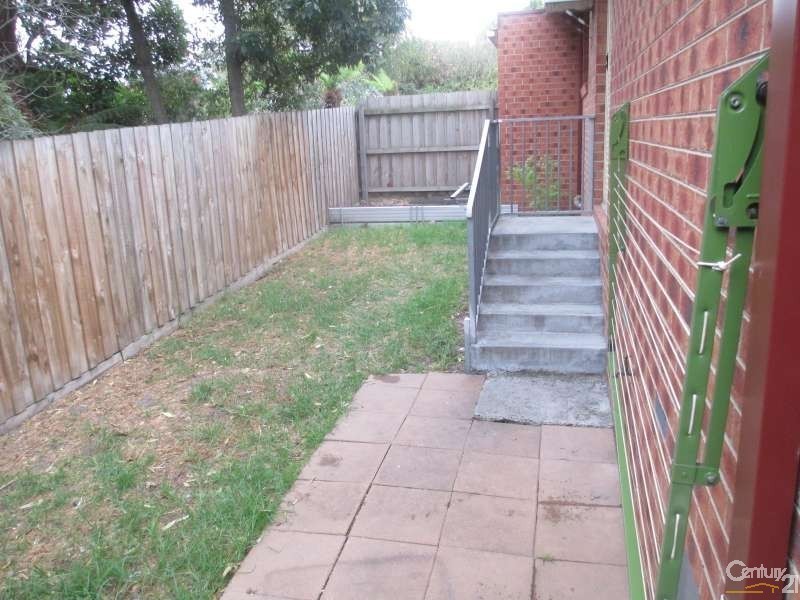 2/84 View Road, Springvale VIC 3171