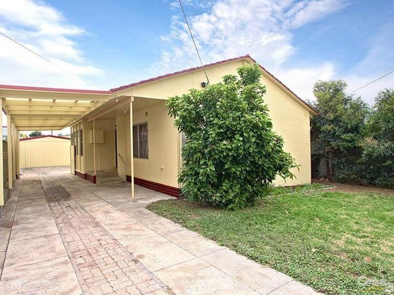 11 Nigra Street, Doveton VIC 3177