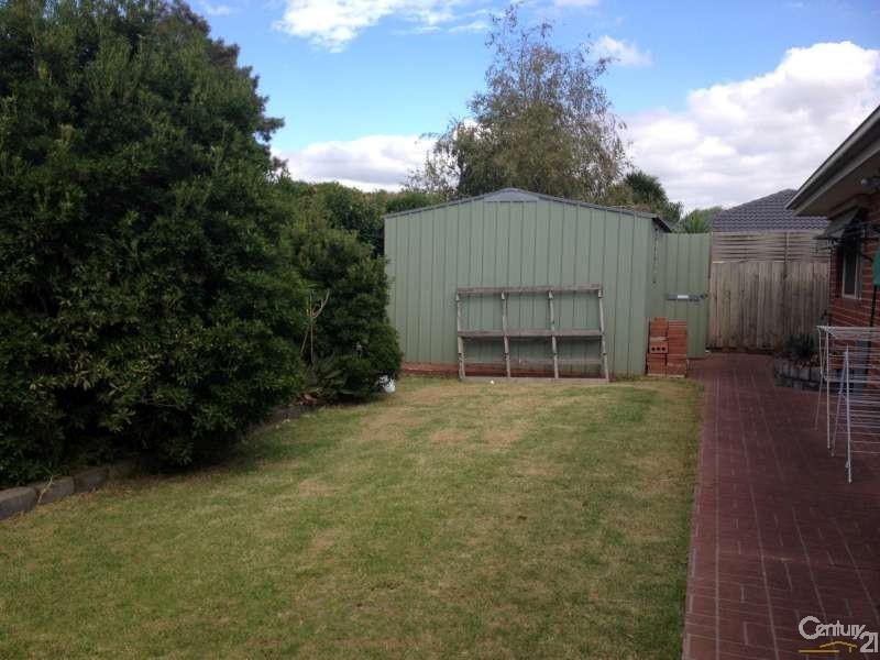 9 Caron Close, Hallam VIC 3803