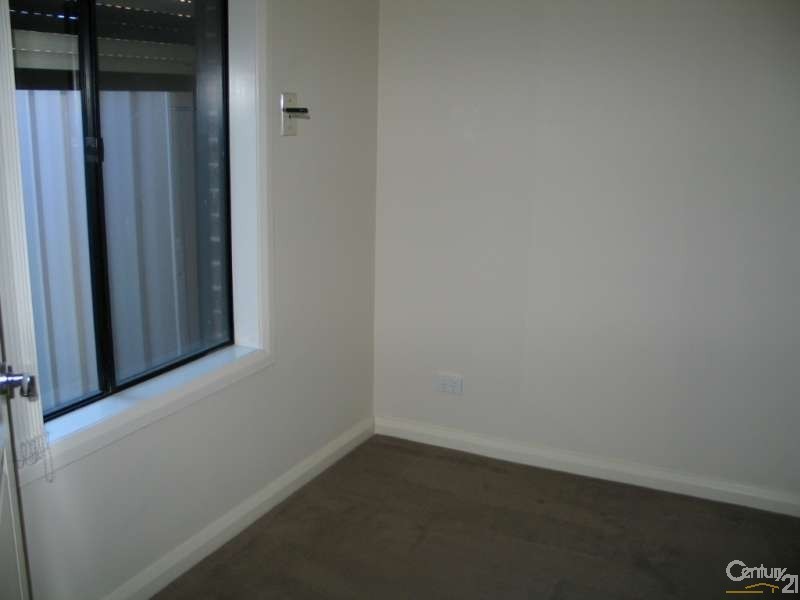 3/4 Joffre Street, Noble Park VIC 3174