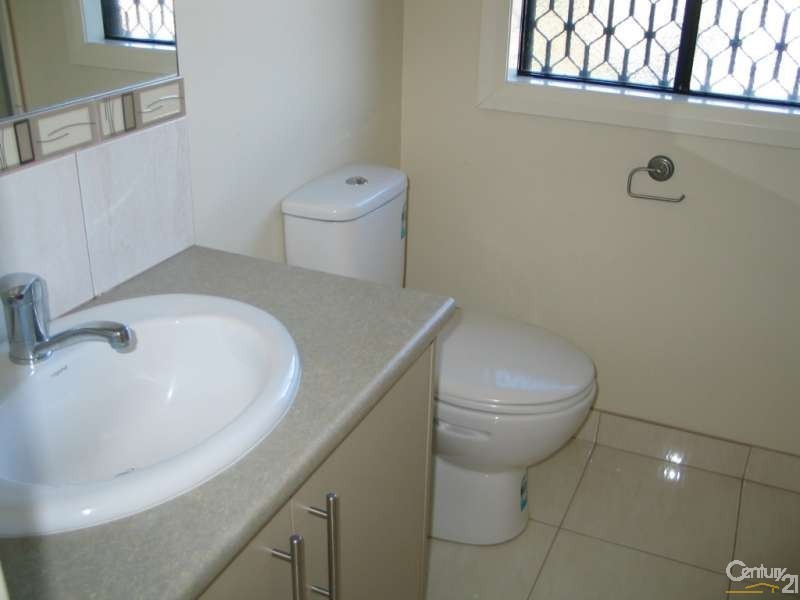 3/4 Joffre Street, Noble Park VIC 3174