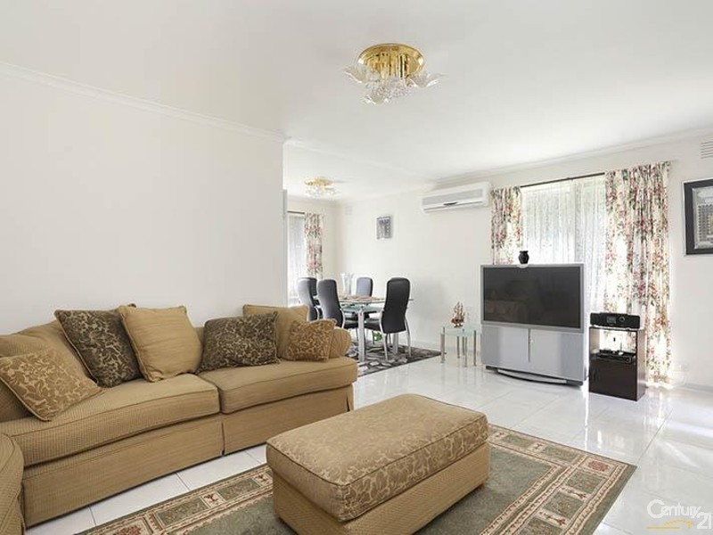 31 Matthew Flinders Ave, Endeavour Hills VIC 3802