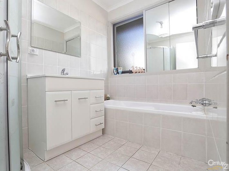 31 Matthew Flinders Ave, Endeavour Hills VIC 3802