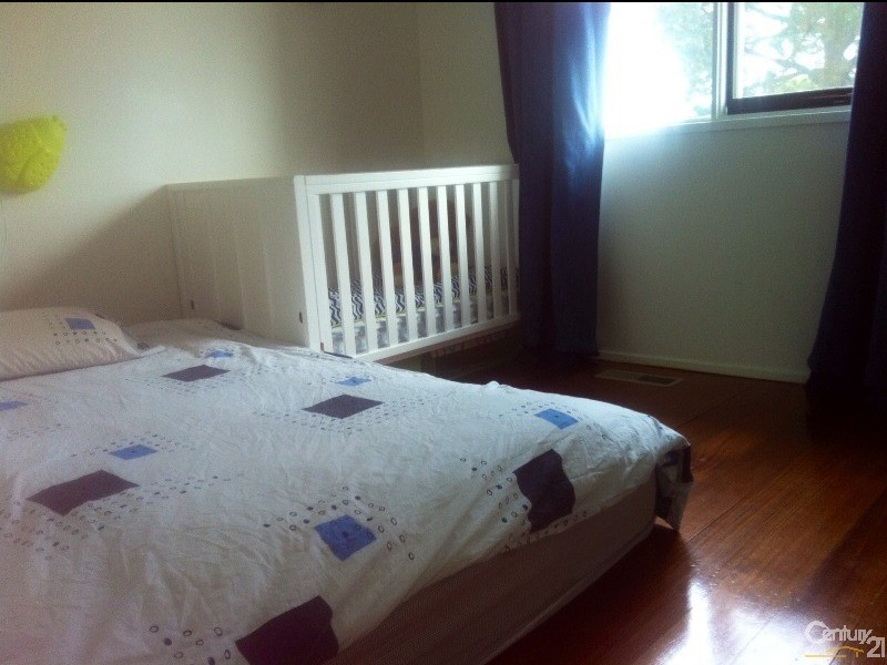 10 Roscoe Court, Noble Park North VIC 3174