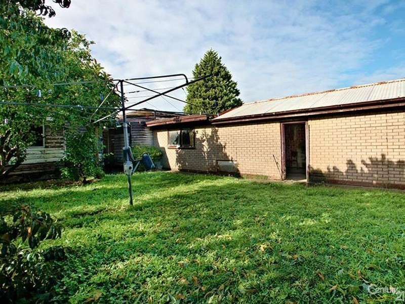 31 Hillside Street, Springvale VIC 3171