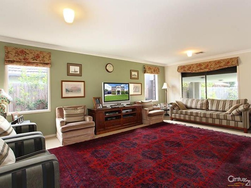 5 Rutherglen Street, Noble Park VIC 3174