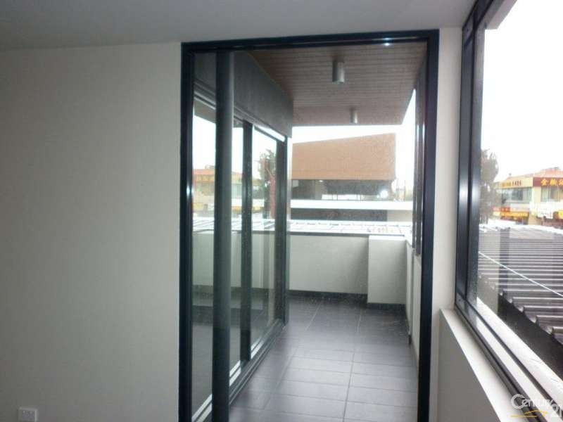 109/31B Buckingham Ave, Springvale VIC 3171