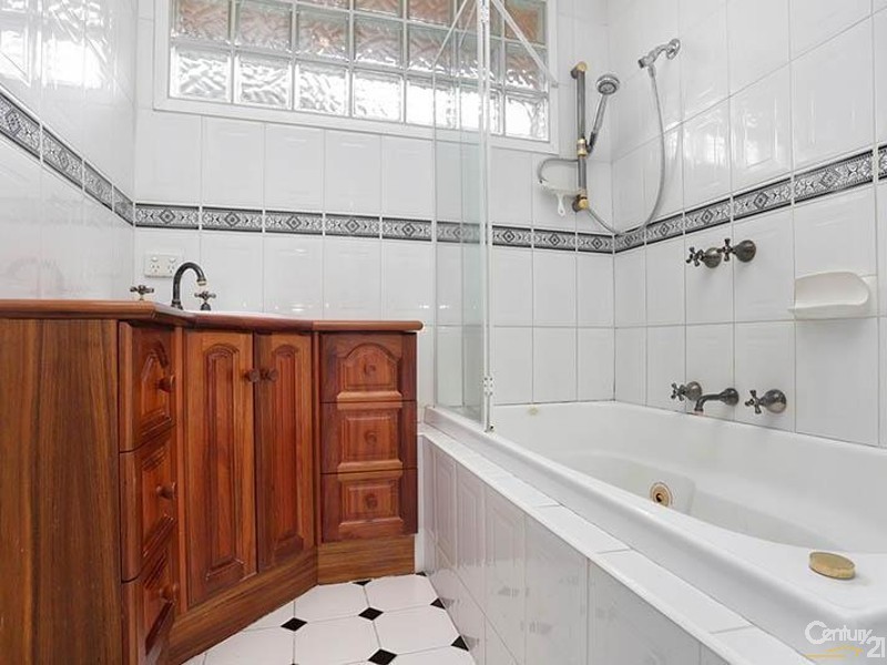 104 Bloomfield Road, Keysborough VIC 3173