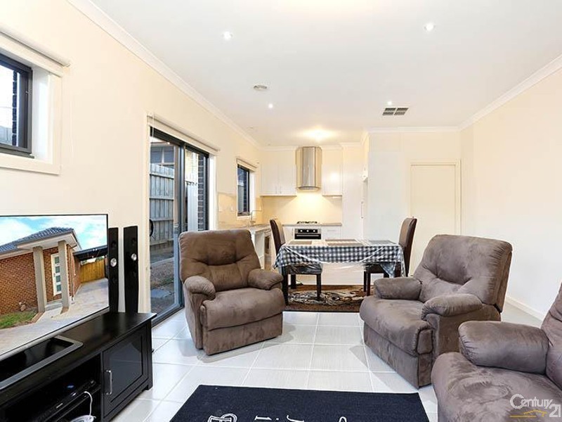 1 and 3/1 Blossom Drive, Doveton VIC 3177